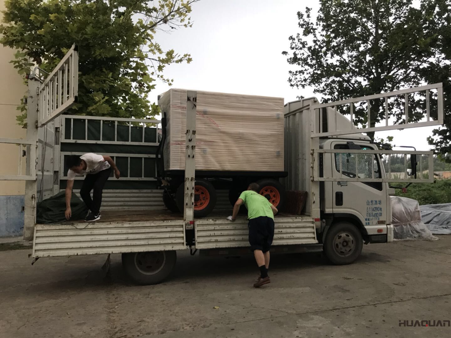 發(fā)貨了！9月7日一臺50kw移動靜音拖車柴油發(fā)電機(jī)組已發(fā)往天津市