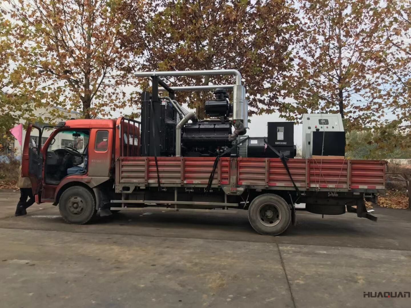 一臺400kw自動化柴油發電機組于11月7日從華全動力順利發往山東省